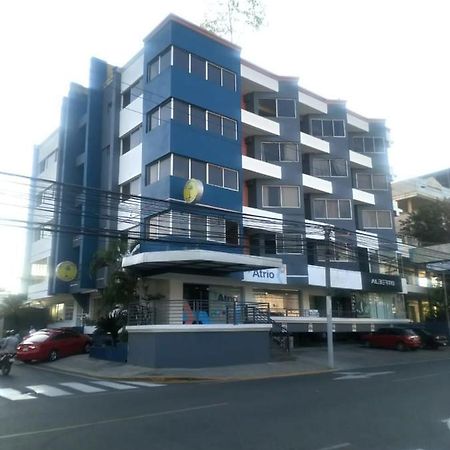 Apartahotel Jardines Metropolitanos Сантьяго-де-лос-Кабальерос Экстерьер фото